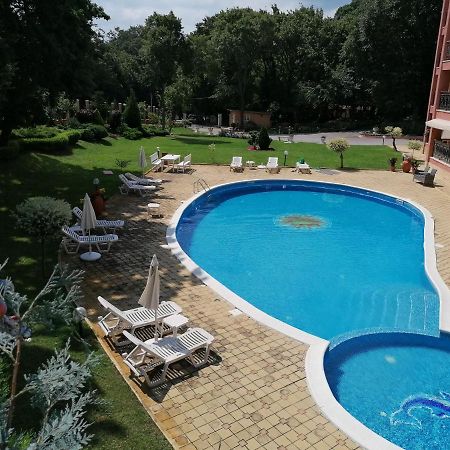 Sunrise Complex Apartments โกลเดน แซนส์ ภายนอก รูปภาพ