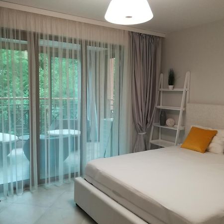 Sunrise Complex Apartments โกลเดน แซนส์ ภายนอก รูปภาพ