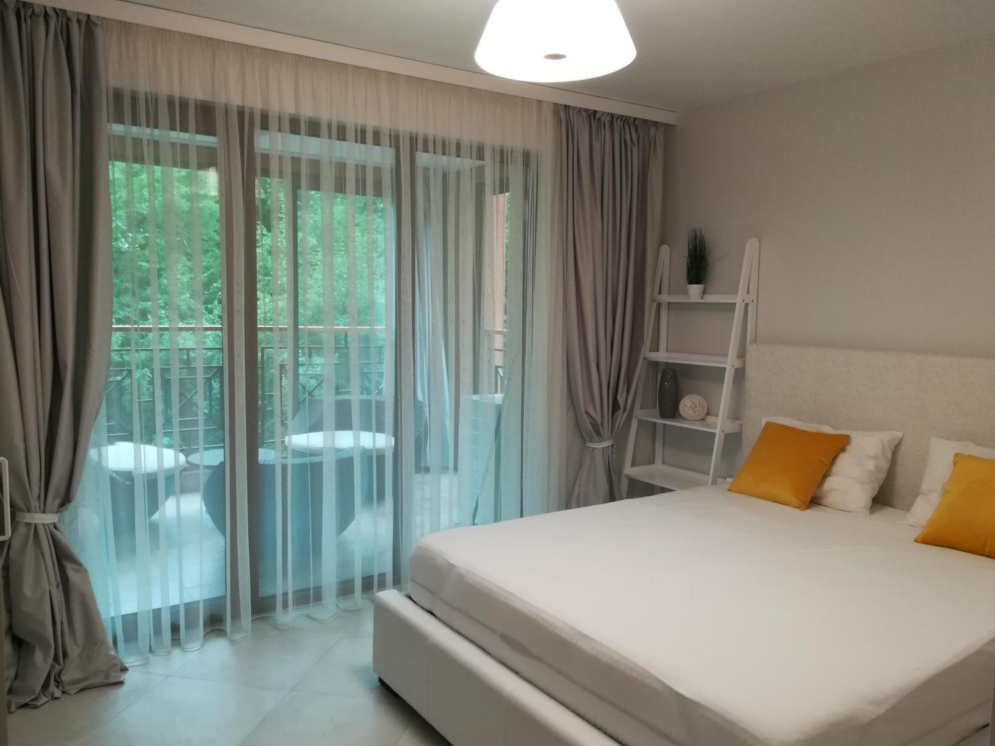 Sunrise Complex Apartments โกลเดน แซนส์ ภายนอก รูปภาพ