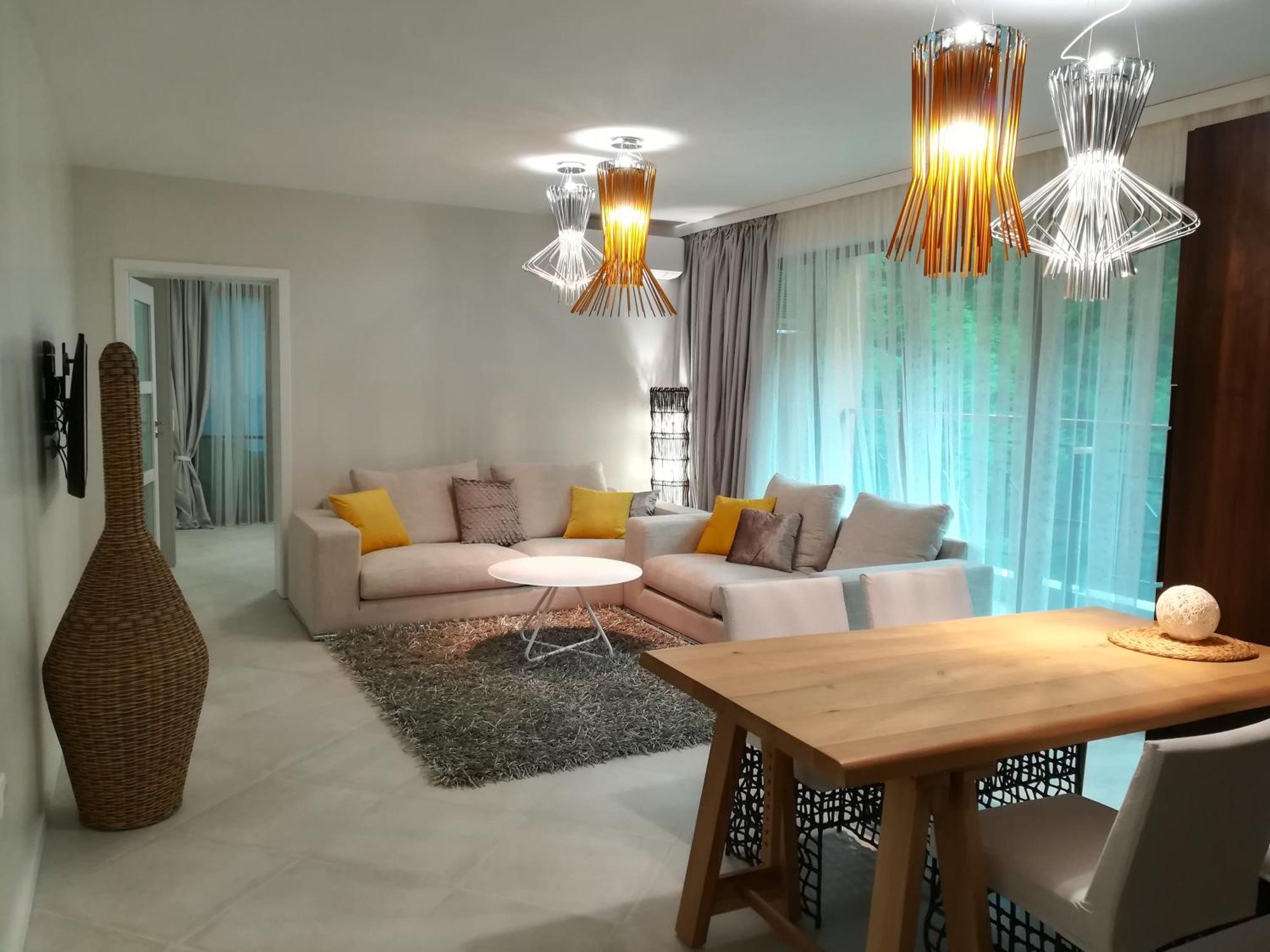 Sunrise Complex Apartments โกลเดน แซนส์ ภายนอก รูปภาพ