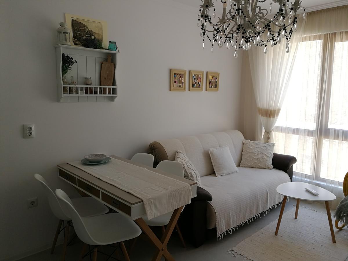 Sunrise Complex Apartments โกลเดน แซนส์ ภายนอก รูปภาพ