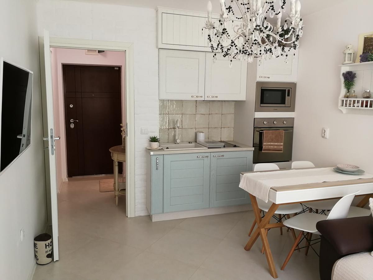 Sunrise Complex Apartments โกลเดน แซนส์ ภายนอก รูปภาพ