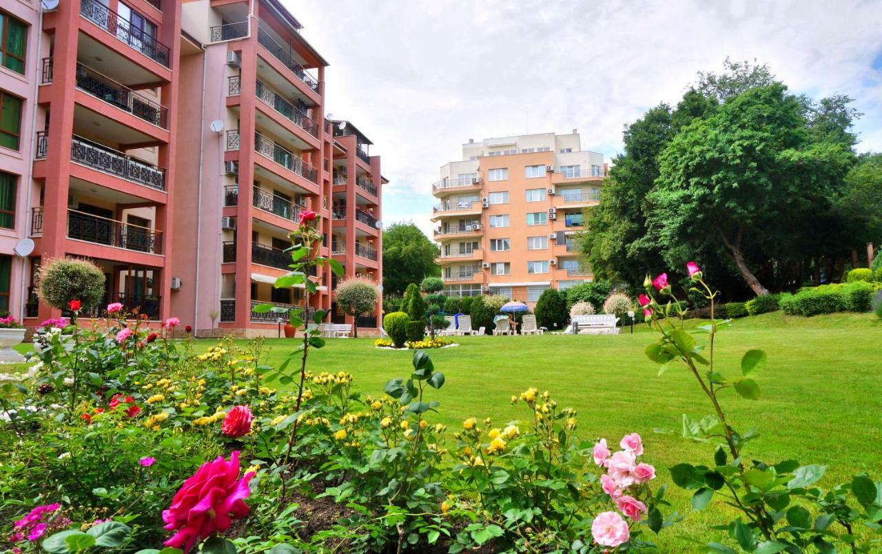 Sunrise Complex Apartments โกลเดน แซนส์ ภายนอก รูปภาพ