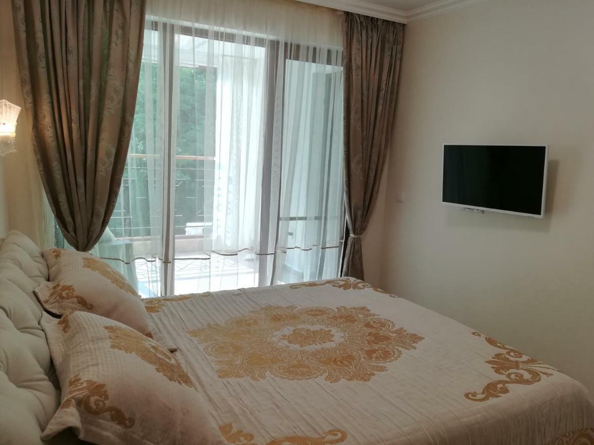 Sunrise Complex Apartments โกลเดน แซนส์ ภายนอก รูปภาพ